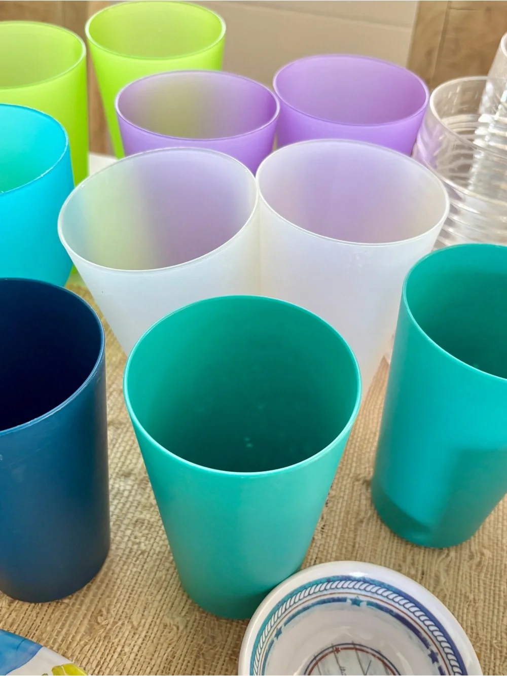 34 piece Assorted Outdoor Tableware Drink & Snack Set